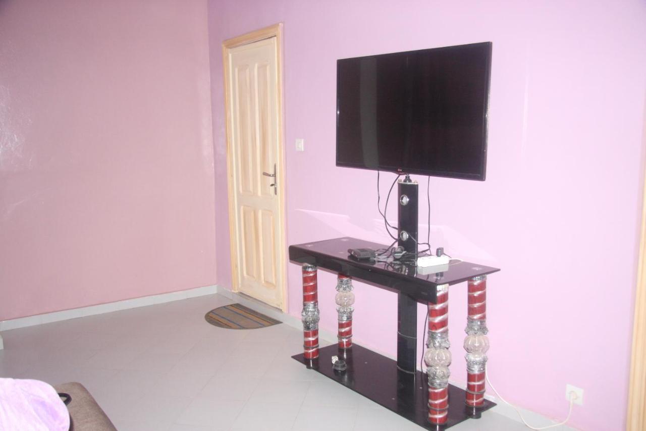 Chez Mimi Apartment Toubab Dialaw Ngoại thất bức ảnh